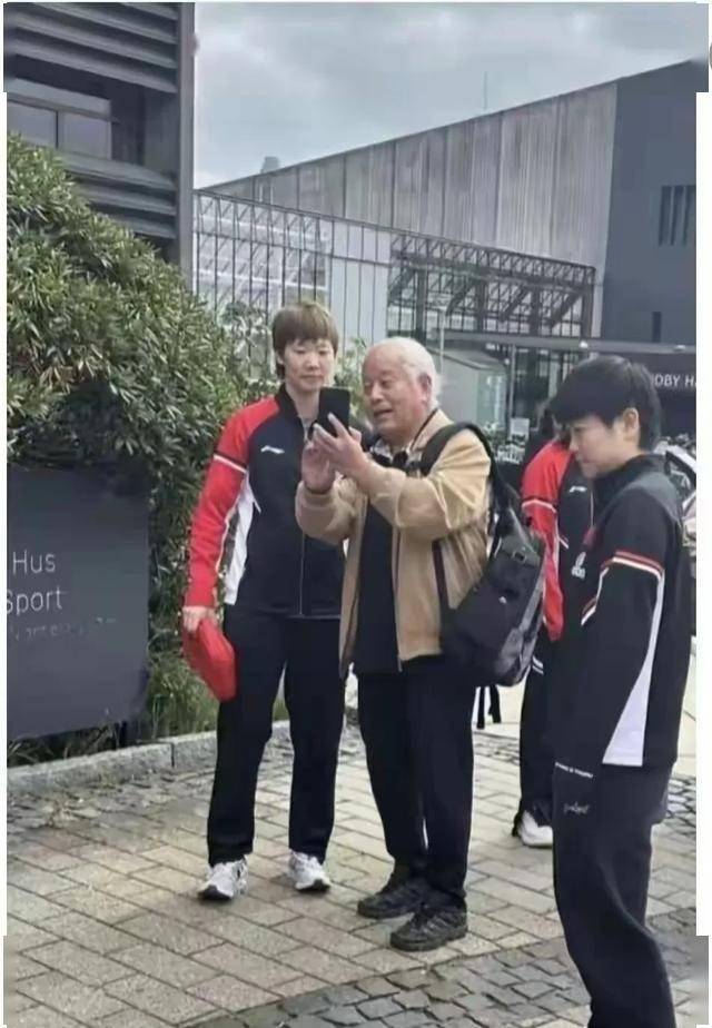 席丹中建交活动动身返国国乒收官瑞典之旅：出